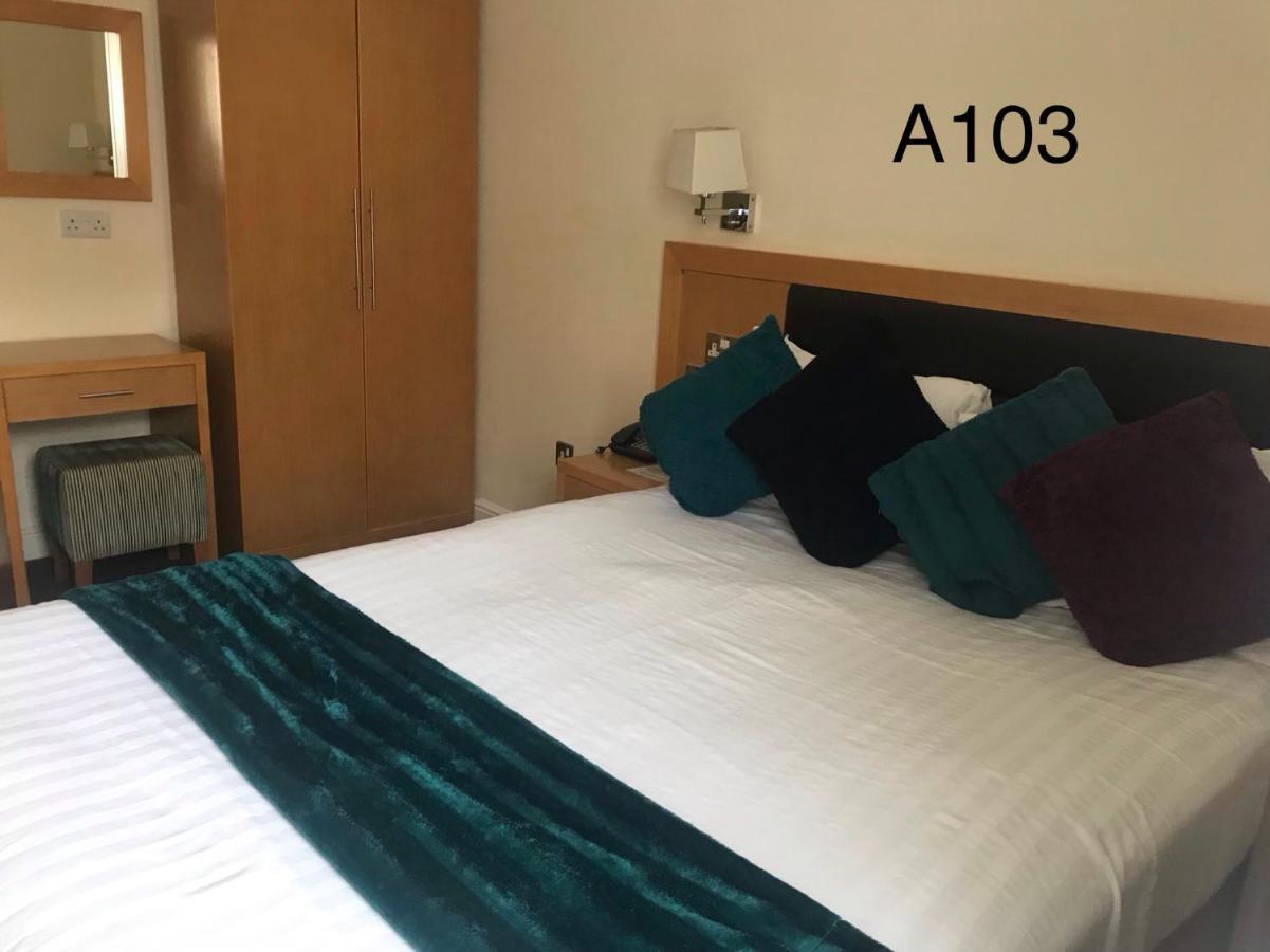Hotel Iris